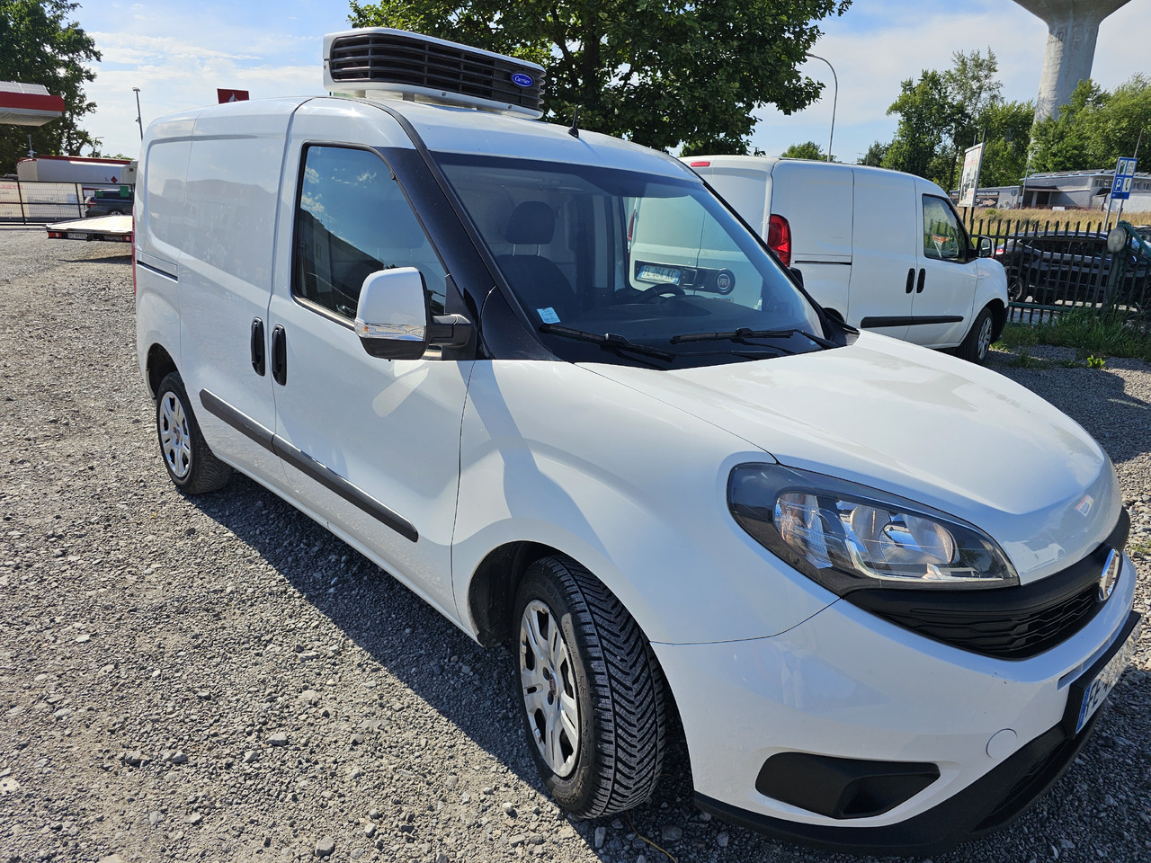 FIAT DOBLO CHLODNIA MROZNIA CARRIER KLIMA EURO6 - Frigorifik kamyonet: fotoğraf 4 FIAT DOBLO CHLODNIA MROZNIA CARRIER KLIMA EURO6 - Frigorifik kamyonet: fotoğraf 4