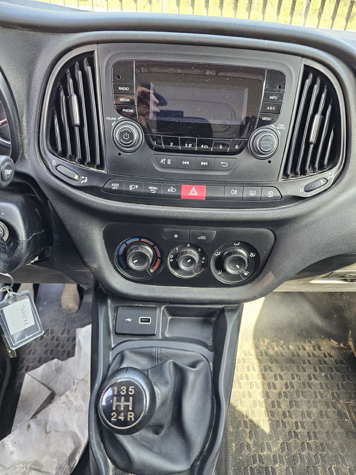 Frigorifik kamyonet FIAT DOBLO CHLODNIA THERMOKING KLIMA EURO6 [ Copy ]: fotoğraf 9