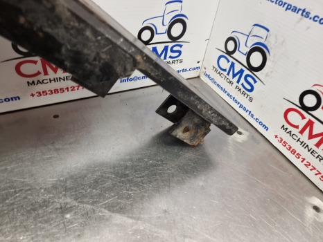 Case Mxu100, Mxy, Nh T6000, Tsa, Cab Bracket Rh 87302580, 82034211 - Kabin süspansiyonu: fotoğraf 4 Case Mxu100, Mxy, Nh T6000, Tsa, Cab Bracket Rh 87302580, 82034211 - Kabin süspansiyonu: fotoğraf 4