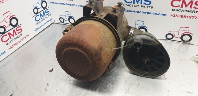 Fiat 980 Air Filter Box Complete - Hava filtresi - Traktör: fotoğraf 4 Fiat 980 Air Filter Box Complete - Hava filtresi - Traktör: fotoğraf 4