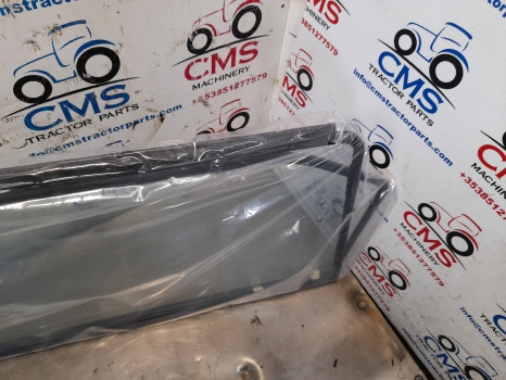 Ford 10, 600, Tw Ser 5610, Tw20 Q Cab Rear Window Kit Complete D6nn94422a12h - Cam ve yedek parça: fotoğraf 3 Ford 10, 600, Tw Ser 5610, Tw20 Q Cab Rear Window Kit Complete D6nn94422a12h - Cam ve yedek parça: fotoğraf 3
