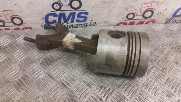 Ford 2910, 3, 4 Cyl Piston Assy , Conrod D8nn6108aa, E3hn6200ac42, 82849195 - Pistonlar/ Halkalar/ Tıkaçlar - Traktör: fotoğraf 1 Ford 2910, 3, 4 Cyl Piston Assy , Conrod D8nn6108aa, E3hn6200ac42, 82849195 - Pistonlar/ Halkalar/ Tıkaçlar - Traktör: fotoğraf 1