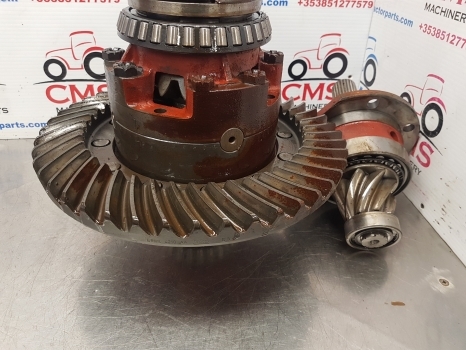 Ford New Holland 7840, Ts, 40, Ts6000 Bevel Gear And Differential 81866326 - Diferansiyel - Tarım araçları: fotoğraf 3 Ford New Holland 7840, Ts, 40, Ts6000 Bevel Gear And Differential 81866326 - Diferansiyel - Tarım araçları: fotoğraf 3