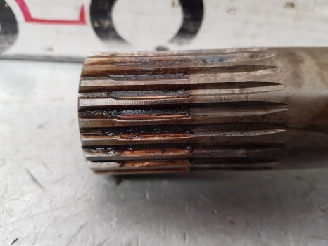 John Deere 1350, 1550, 1750, 1950 Transmission Pto Drive Shaft 540 L41944 - Aks mili - Traktör: fotoğraf 4 John Deere 1350, 1550, 1750, 1950 Transmission Pto Drive Shaft 540 L41944 - Aks mili - Traktör: fotoğraf 4