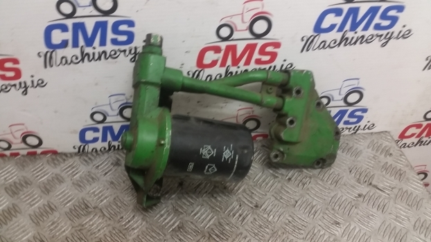 John Deere 6110 Oil Filter Head And Adapter Fitting Re503727, Re519885, R501436 - Yağ filtresi - Traktör: fotoğraf 2 John Deere 6110 Oil Filter Head And Adapter Fitting Re503727, Re519885, R501436 - Yağ filtresi - Traktör: fotoğraf 2