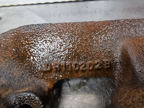 John Deere 6400, 6100l, 6500, 6500l Exhaust Manifold R110202 - Egzoz sistemi: fotoğraf 4 John Deere 6400, 6100l, 6500, 6500l Exhaust Manifold R110202 - Egzoz sistemi: fotoğraf 4