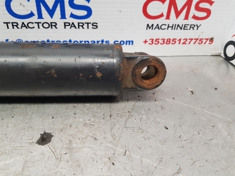 Landini Vision 105 Lift Assist Cylinder Ram 3186443m91, 3314679m1, 3678252m91 - Hidrolik silindir - Traktör: fotoğraf 4 Landini Vision 105 Lift Assist Cylinder Ram 3186443m91, 3314679m1, 3678252m91 - Hidrolik silindir - Traktör: fotoğraf 4