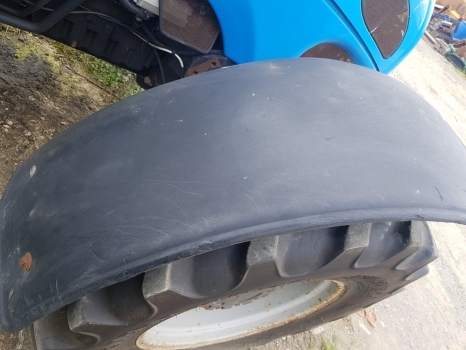 Landini Vision 105 Mythos 100 Cab Mudguard Fender Front Kit - Kanat - Traktör: fotoğraf 5 Landini Vision 105 Mythos 100 Cab Mudguard Fender Front Kit - Kanat - Traktör: fotoğraf 5