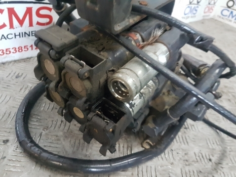 Landini Vision 90, 95, 100, 105 Hydraulic Spool Valve Assembly - Hidrolik Valf - Traktör: fotoğraf 3 Landini Vision 90, 95, 100, 105 Hydraulic Spool Valve Assembly - Hidrolik Valf - Traktör: fotoğraf 3