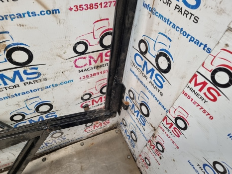 Massey Ferguson 50hx, 60hx, Cab Door Frame Lhs Bent 50hxdoor - Kapı ve yedek parça: fotoğraf 5 Massey Ferguson 50hx, 60hx, Cab Door Frame Lhs Bent 50hxdoor - Kapı ve yedek parça: fotoğraf 5