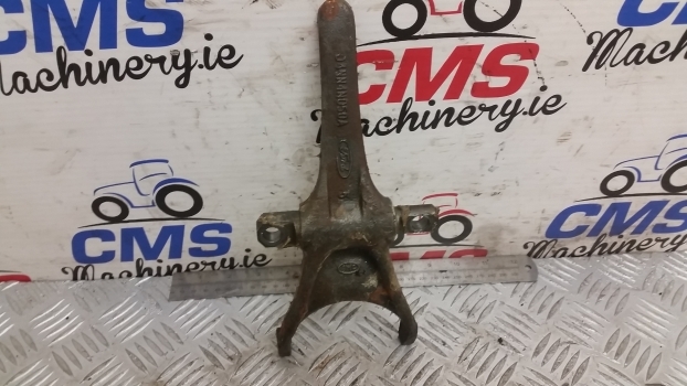 New Holland Ford Ts, 10, 40, 600 Differential Lock Fork 83905477, D4nn4n050a - Diferansiyel - Traktör: fotoğraf 3 New Holland Ford Ts, 10, 40, 600 Differential Lock Fork 83905477, D4nn4n050a - Diferansiyel - Traktör: fotoğraf 3