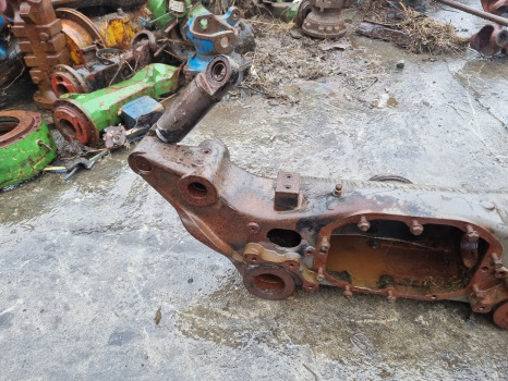 Renault Ares 836, 656 Rx/rz Front Axle Beam Housing 12057, 6000104413 - Ön aks: fotoğraf 5 Renault Ares 836, 656 Rx/rz Front Axle Beam Housing 12057, 6000104413 - Ön aks: fotoğraf 5
