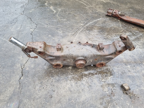 Renault Ares 836, 656 Rx/rz Front Axle Beam Housing 12057, 6000104413 - Ön aks: fotoğraf 1 Renault Ares 836, 656 Rx/rz Front Axle Beam Housing 12057, 6000104413 - Ön aks: fotoğraf 1