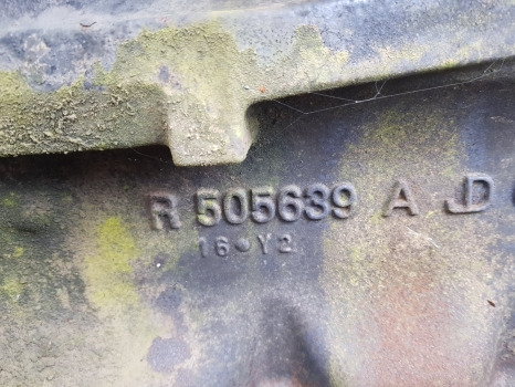 Renault Claas Ares Engine Block, Cylinder Head, Crankshaft Nut R505639, Jd6068vl - Motor ve yedek parça: fotoğraf 2 Renault Claas Ares Engine Block, Cylinder Head, Crankshaft Nut R505639, Jd6068vl - Motor ve yedek parça: fotoğraf 2