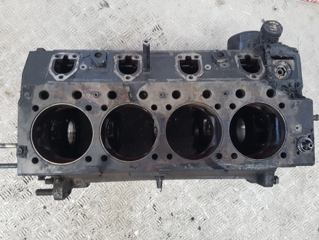 Same Explorer 65, 70 75, 80 Engine Crankcase Block 065.1110.0, 9.06599.41.3 - Karter - Traktör: fotoğraf 2 Same Explorer 65, 70 75, 80 Engine Crankcase Block 065.1110.0, 9.06599.41.3 - Karter - Traktör: fotoğraf 2