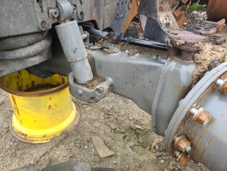 Valtra T174ea Dana Spicer 740/560 Front Axle Housing Lhs 755.01.060.61, 755.01.760.01 - Ön aks - Tarım araçları: fotoğraf 1 Valtra T174ea Dana Spicer 740/560 Front Axle Housing Lhs 755.01.060.61, 755.01.760.01 - Ön aks - Tarım araçları: fotoğraf 1