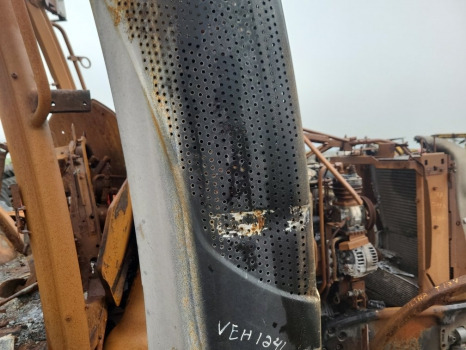 Valtra T174ea Engine Exhaust Stack Pipe Acv016170c, Acv0199870 - Motor ve yedek parça - Tarım araçları: fotoğraf 4 Valtra T174ea Engine Exhaust Stack Pipe Acv016170c, Acv0199870 - Motor ve yedek parça - Tarım araçları: fotoğraf 4