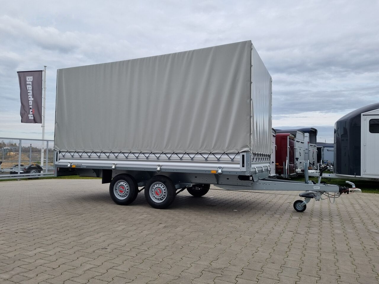 Stema SH O2 27-40-20.2 hamowana box trailer with brake 2.7T GVW - Platform/ Açık kasa römork: fotoğraf 2 Stema SH O2 27-40-20.2 hamowana box trailer with brake 2.7T GVW - Platform/ Açık kasa römork: fotoğraf 2