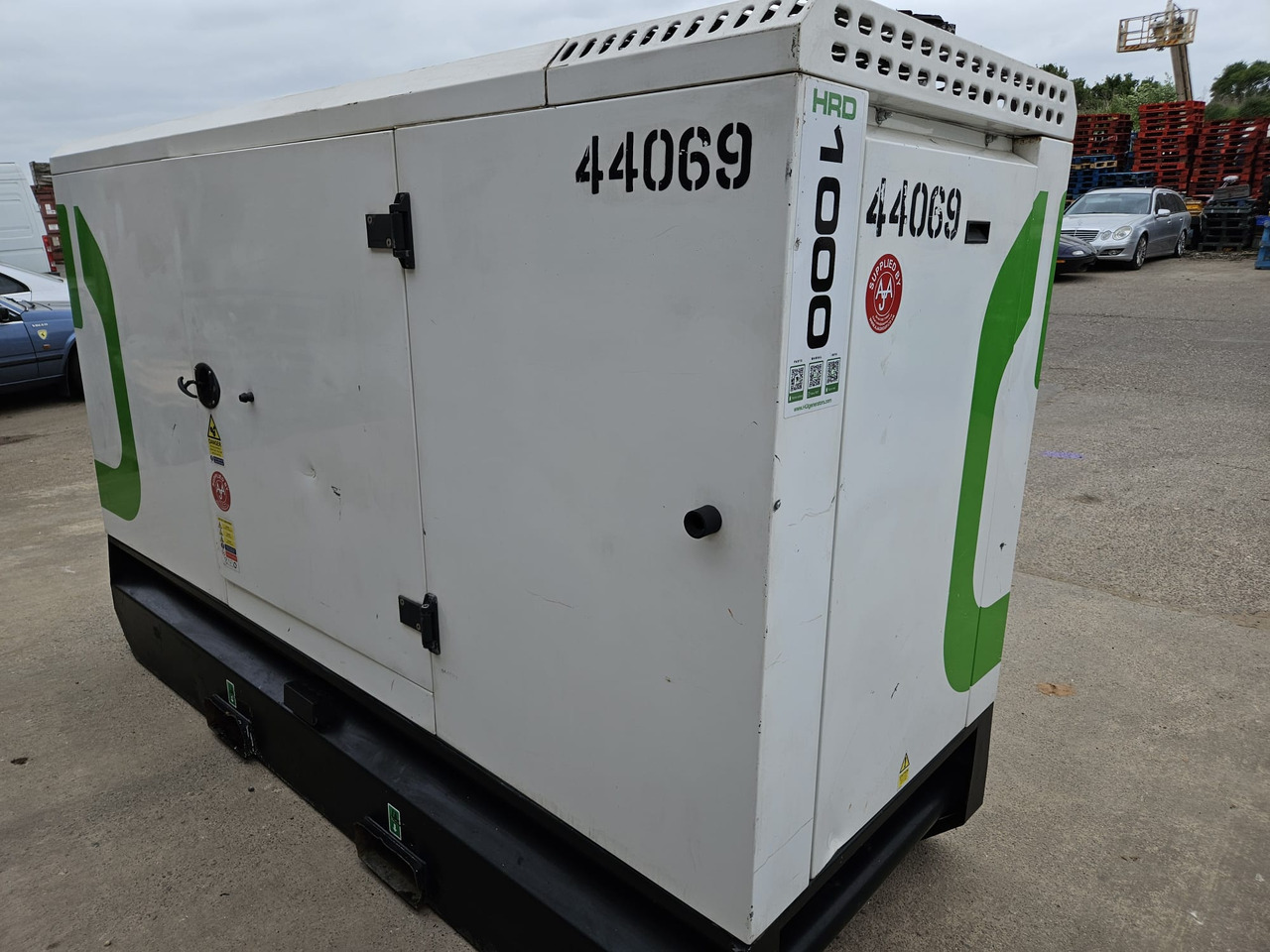 HGI 100KVA PERKINS GENERATOR DIESEL SILENT RENTAL SPECIFICATION HGI 100KVA PERKINS GENERATOR DIESEL SILENT RENTAL SPECIFICATION - Elektrikli jeneratör: fotoğraf 5 HGI 100KVA PERKINS GENERATOR DIESEL SILENT RENTAL SPECIFICATION HGI 100KVA PERKINS GENERATOR DIESEL SILENT RENTAL SPECIFICATION - Elektrikli jeneratör: fotoğraf 5