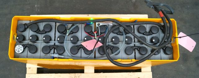 Jungheinrich unknown | Battery 24V465Ah 24 3PZS465 year 21/2020 370 kg dimension Battery 24V465Ah 24 3PZS465 year 21/2020 370 kg dimensions 78,5x21x79cm sn. 7540926001 - Akümülatör - Malzeme taşıma ekipmanı: fotoğraf 2 Jungheinrich unknown | Battery 24V465Ah 24 3PZS465 year 21/2020 370 kg dimension Battery 24V465Ah 24 3PZS465 year 21/2020 370 kg dimensions 78,5x21x79cm sn. 7540926001 - Akümülatör - Malzeme taşıma ekipmanı: fotoğraf 2