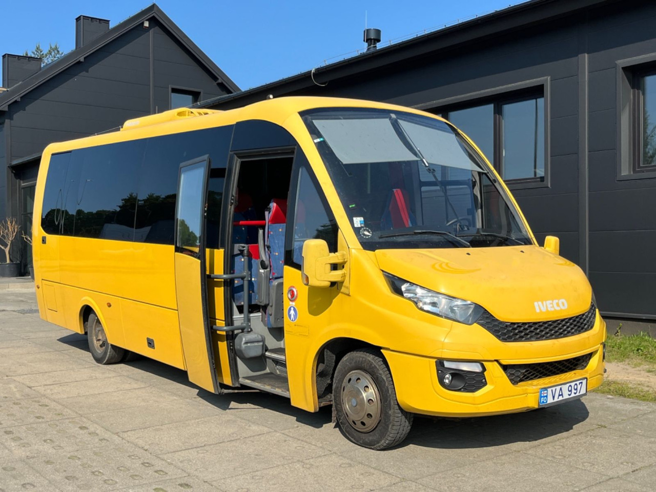 Iveco Rosero First / 24+1+1 / Telma/ EURO6 - Turistik otobüs: fotoğraf 1 Iveco Rosero First / 24+1+1 / Telma/ EURO6 - Turistik otobüs: fotoğraf 1