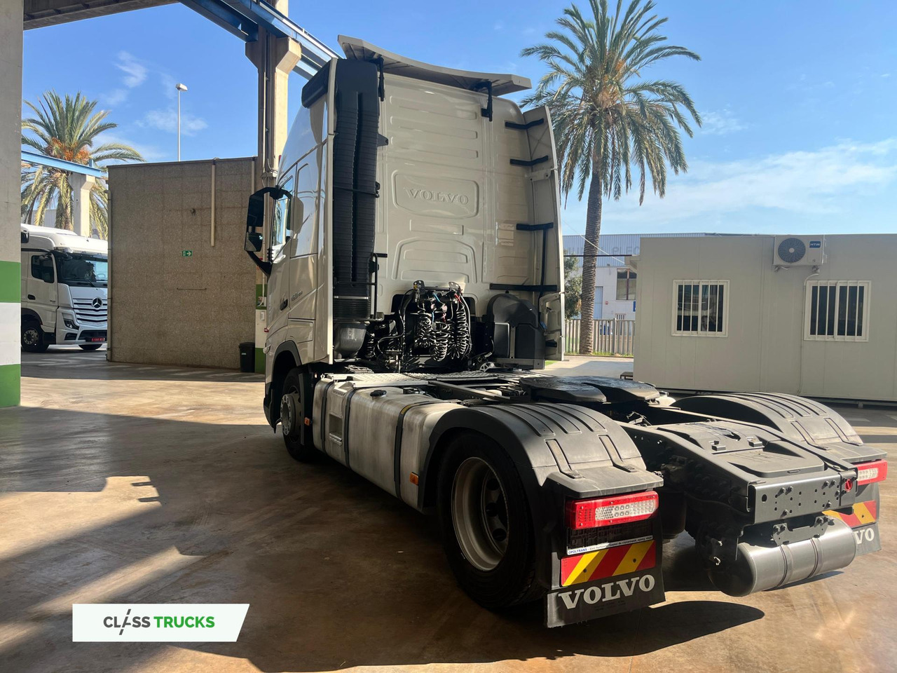 Volvo FH 460 Globetrotter XL Varios, i-Save I-ParkCool - Çekici: fotoğraf 4 Volvo FH 460 Globetrotter XL Varios, i-Save I-ParkCool - Çekici: fotoğraf 4