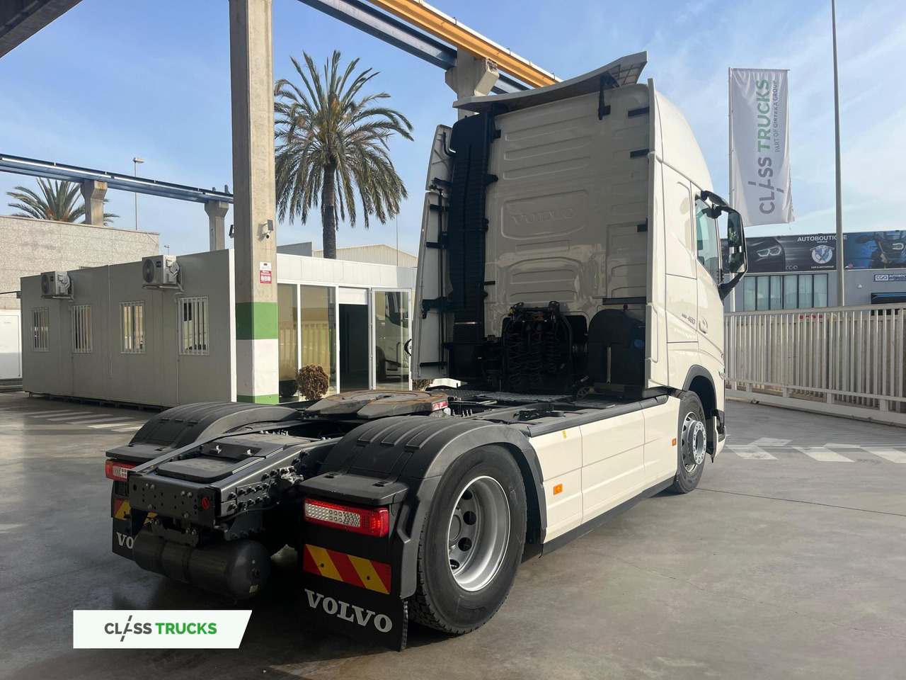 Volvo FH 460 Globetrotter XL i-Save Side Skirts - Çekici: fotoğraf 4 Volvo FH 460 Globetrotter XL i-Save Side Skirts - Çekici: fotoğraf 4