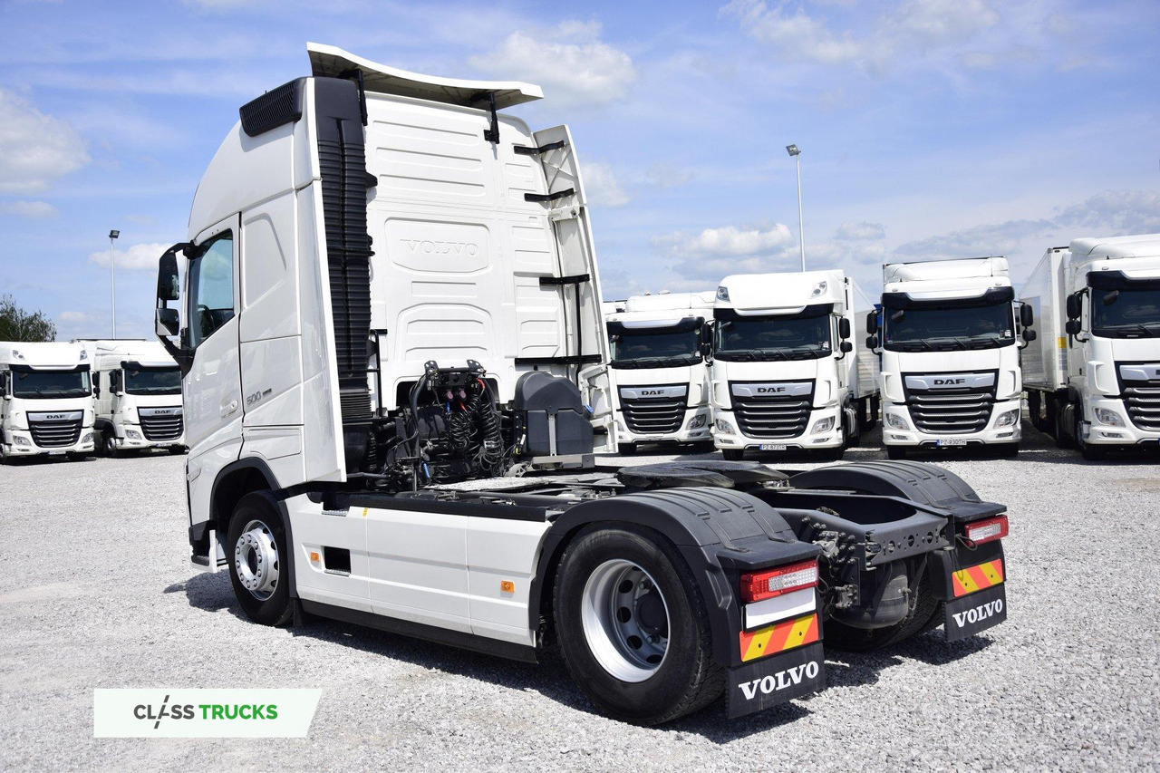 Volvo FH 500 Globetrotter XL Side Skirts - Çekici: fotoğraf 4 Volvo FH 500 Globetrotter XL Side Skirts - Çekici: fotoğraf 4