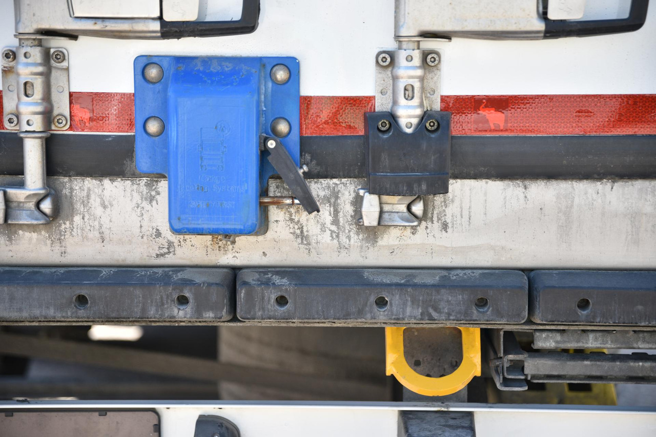 Frigorifik dorse Schmitz Cargobull SKO Double Deck FP 60 ThermoKing SLXi 300 Lifting Axle: fotoğraf 10