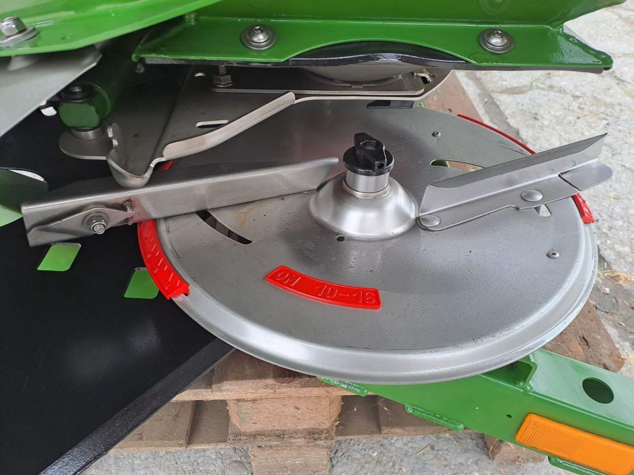 Amazone ZA-M 1001 Special SBS - Gübre serpme makinesi: fotoğraf 5 Amazone ZA-M 1001 Special SBS - Gübre serpme makinesi: fotoğraf 5