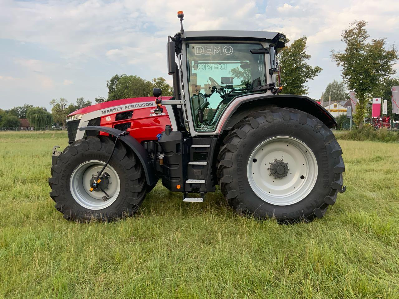 Massey Ferguson MF 8S.265 DYNA-VT - Traktör: fotoğraf 5 Massey Ferguson MF 8S.265 DYNA-VT - Traktör: fotoğraf 5