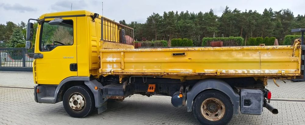 MAN TGL 8.210 * 2007 * 3-stronny KIPER * NOWE OPONY * MANUAL * RESOR * 3 MIEJSCA - Damperli kamyon: fotoğraf 4 MAN TGL 8.210 * 2007 * 3-stronny KIPER * NOWE OPONY * MANUAL * RESOR * 3 MIEJSCA - Damperli kamyon: fotoğraf 4