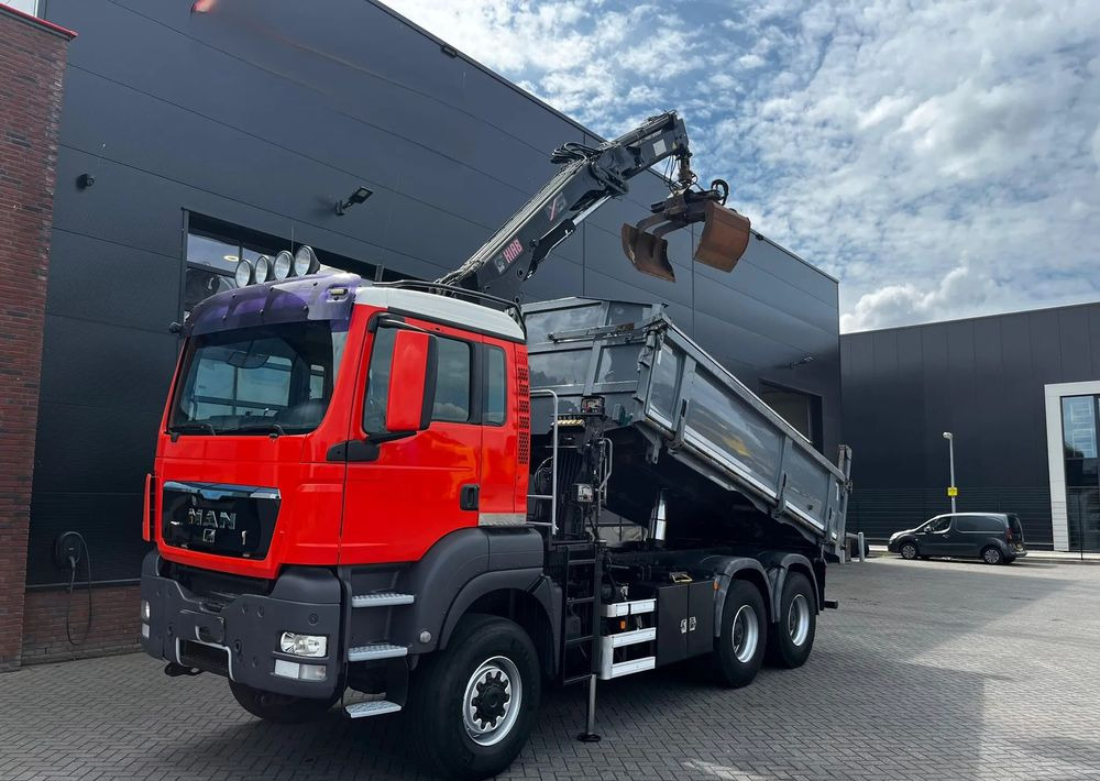 MAN TGS 26.360 /6x6 /Euro 5 /WYWROTKA TRÓJSTRONNA + ŻURAW - Damperli kamyon: fotoğraf 5 MAN TGS 26.360 /6x6 /Euro 5 /WYWROTKA TRÓJSTRONNA + ŻURAW - Damperli kamyon: fotoğraf 5