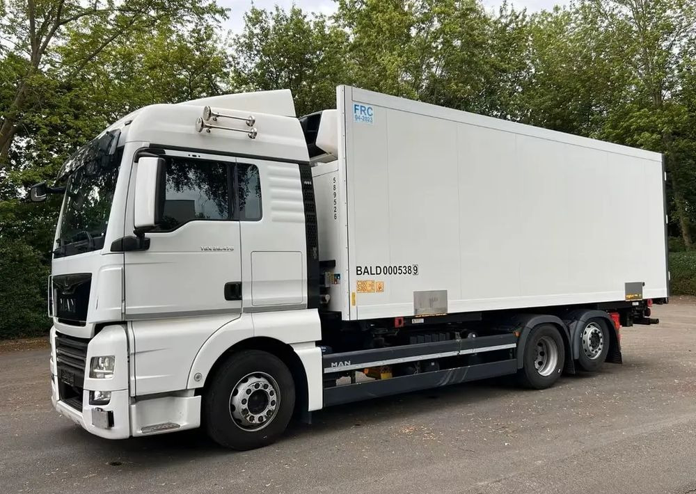 MAN TGX 26.470 – Chłodnia z agregatem Thermo King / Retarder / Navi / Euro 6 /6x2 - Refrijeratör kamyon: fotoğraf 4 MAN TGX 26.470 – Chłodnia z agregatem Thermo King / Retarder / Navi / Euro 6 /6x2 - Refrijeratör kamyon: fotoğraf 4