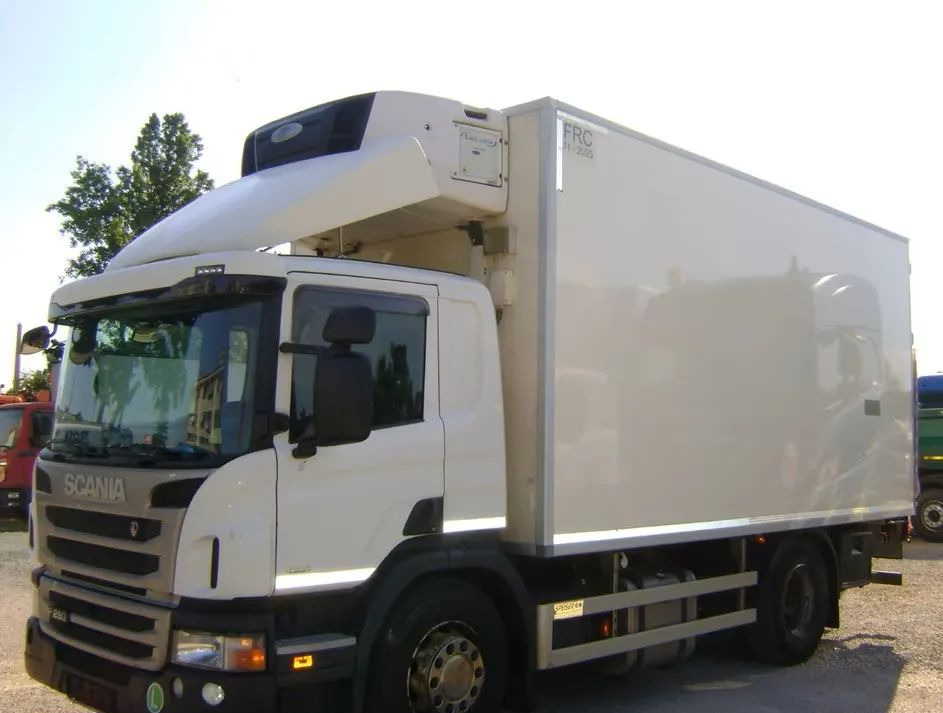 Scania P280 Chłodnia z zabudową chłodniczą Carrier 1.150 Supra-Silent / 4x2/ Euro6 - Refrijeratör kamyon: fotoğraf 1 Scania P280 Chłodnia z zabudową chłodniczą Carrier 1.150 Supra-Silent / 4x2/ Euro6 - Refrijeratör kamyon: fotoğraf 1