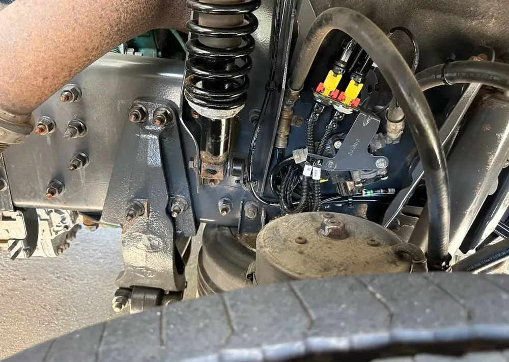 Volvo FM420 6x2 | HDS Atlas AK 186-3 z przestrzenią ładunkową | Euro6 |238 000 km - Sal/ Açık kasa kamyon, Vinçli kamyon: fotoğraf 5 Volvo FM420 6x2 | HDS Atlas AK 186-3 z przestrzenią ładunkową | Euro6 |238 000 km - Sal/ Açık kasa kamyon, Vinçli kamyon: fotoğraf 5