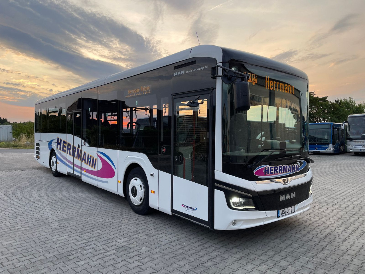 MAN Lion's Intercity LE 12 - Şehir otobüsü: fotoğraf 1 MAN Lion's Intercity LE 12 - Şehir otobüsü: fotoğraf 1
