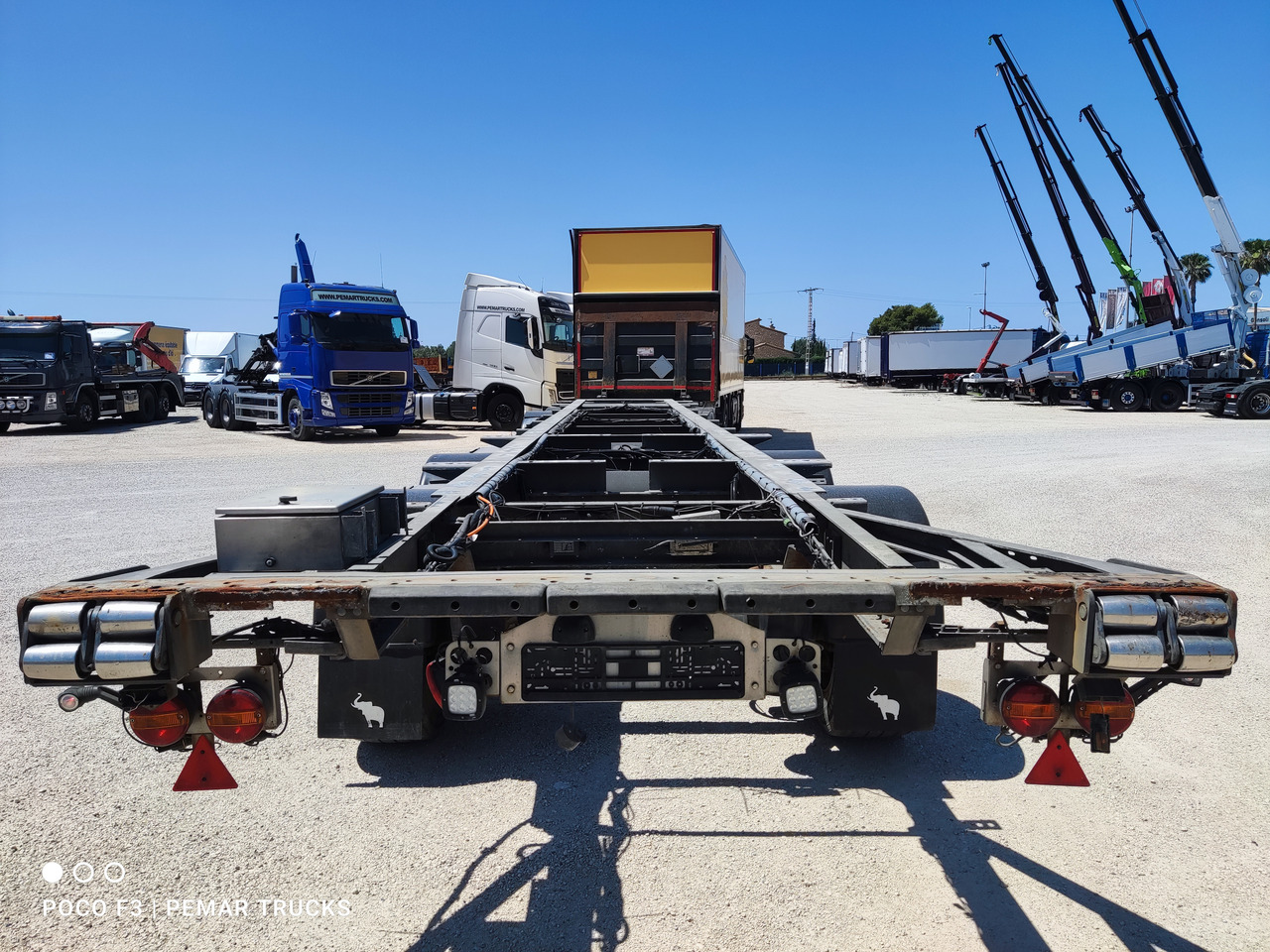 SCHMITZ CARGOBULL KO36 CHASIS MEGATRAILER 4 ejes - Şasi römork: fotoğraf 5 SCHMITZ CARGOBULL KO36 CHASIS MEGATRAILER 4 ejes - Şasi römork: fotoğraf 5