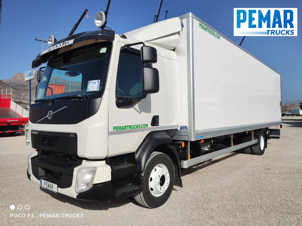 VOLVO FL 210 CAJA CERRADA 12T EURO 6 - Kapalı kasa kamyon: fotoğraf 1 VOLVO FL 210 CAJA CERRADA 12T EURO 6 - Kapalı kasa kamyon: fotoğraf 1