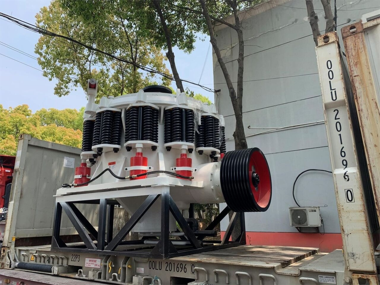 Kinglink 5.5 Feet Symons Cone Crusher KLC1680 - Konik kırıcı: fotoğraf 2 Kinglink 5.5 Feet Symons Cone Crusher KLC1680 - Konik kırıcı: fotoğraf 2