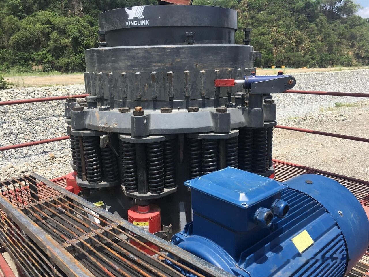 Kinglink Cone Crusher KLC1160 - Konik kırıcı: fotoğraf 4 Kinglink Cone Crusher KLC1160 - Konik kırıcı: fotoğraf 4