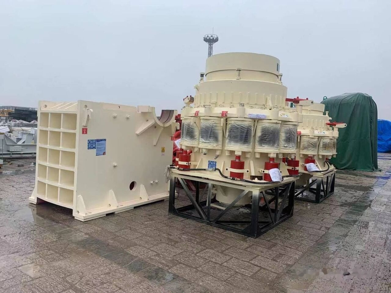 Kinglink PE3042 Granite Jaw Crusher for Nigeria Quarry - Çeneli kırıcı: fotoğraf 3 Kinglink PE3042 Granite Jaw Crusher for Nigeria Quarry - Çeneli kırıcı: fotoğraf 3