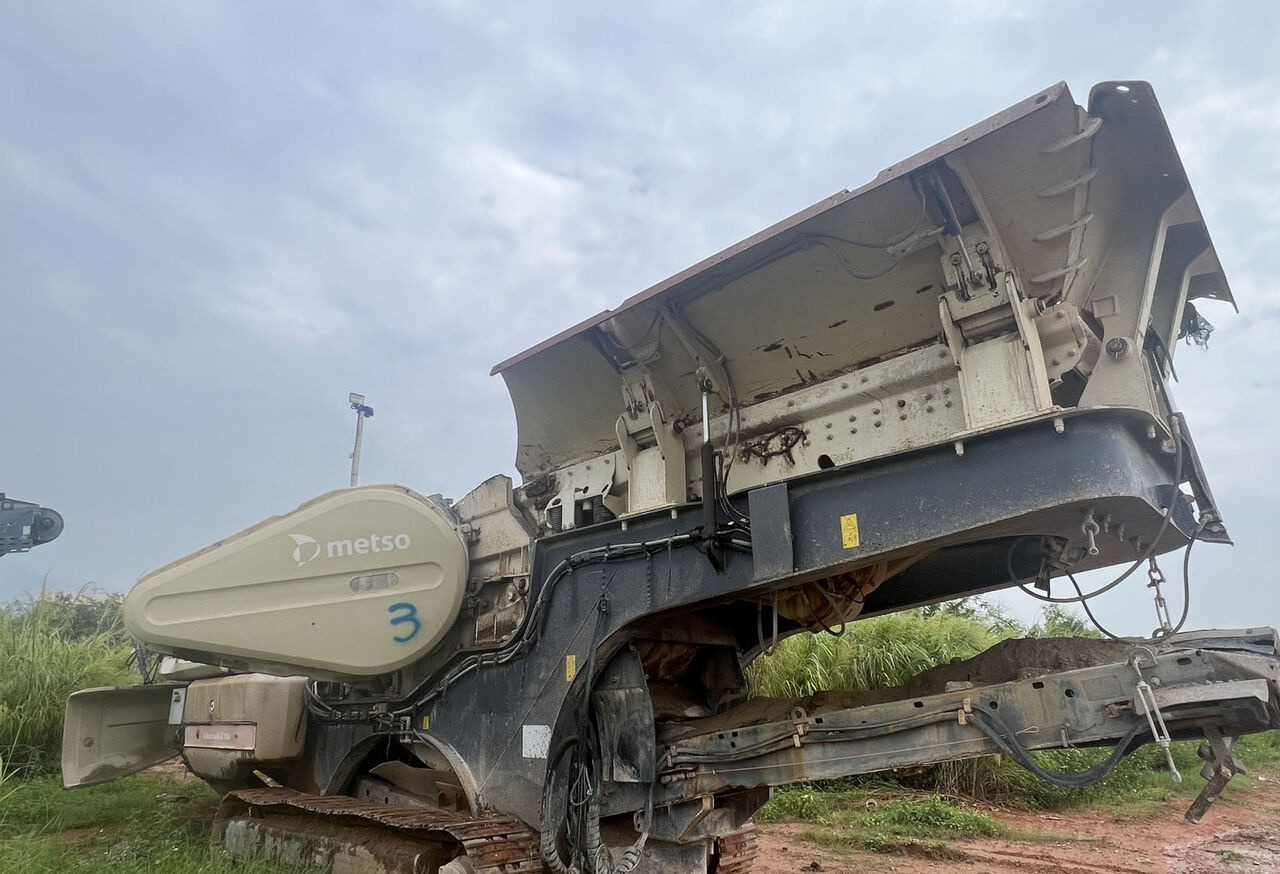 Metso Lokotrack LT106 Jaw Crusher - Mobil konkasör tesisi: fotoğraf 1 Metso Lokotrack LT106 Jaw Crusher - Mobil konkasör tesisi: fotoğraf 1