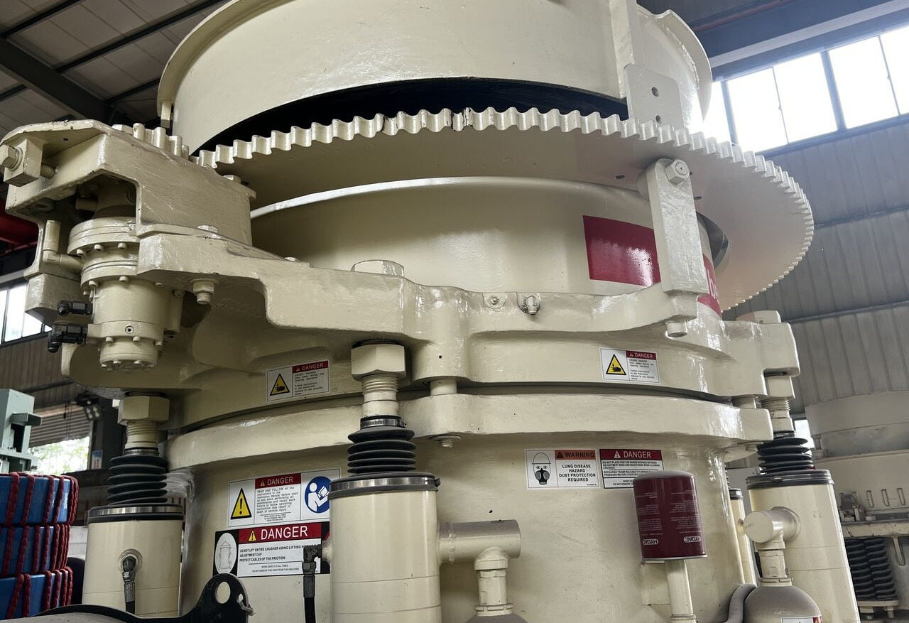 Nordberg Metso HP300 Cone Crusher - Konik kırıcı: fotoğraf 2 Nordberg Metso HP300 Cone Crusher - Konik kırıcı: fotoğraf 2