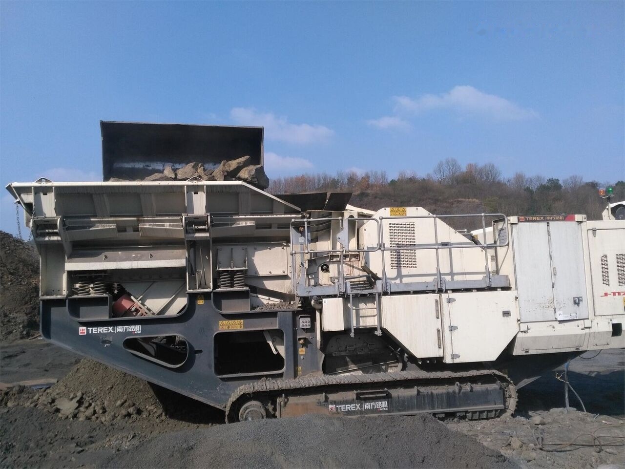 Terex J117SE - Mobil konkasör tesisi: fotoğraf 1 Terex J117SE - Mobil konkasör tesisi: fotoğraf 1