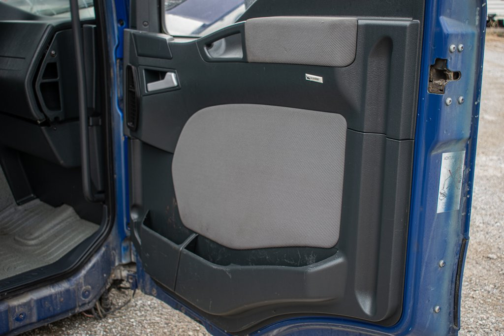 MAN TGL DOOR TRIM RIGHT - PASSENGER'S - Kapı ve yedek parça - Kamyon: fotoğraf 2 MAN TGL DOOR TRIM RIGHT - PASSENGER'S - Kapı ve yedek parça - Kamyon: fotoğraf 2
