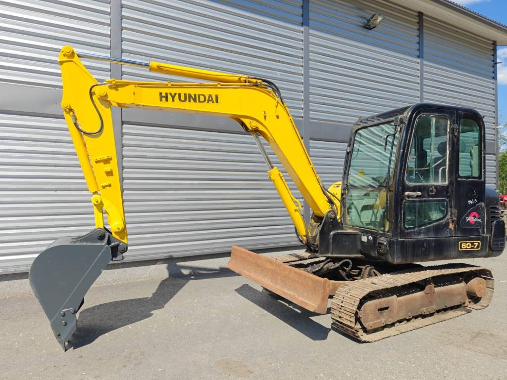 Hyundai R 60-7 - Mini ekskavatör: fotoğraf 1 Hyundai R 60-7 - Mini ekskavatör: fotoğraf 1
