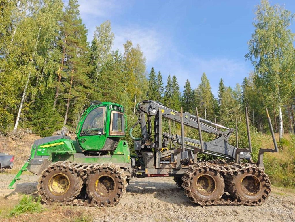 John Deere 1010 G - Forwarder: fotoğraf 2 John Deere 1010 G - Forwarder: fotoğraf 2