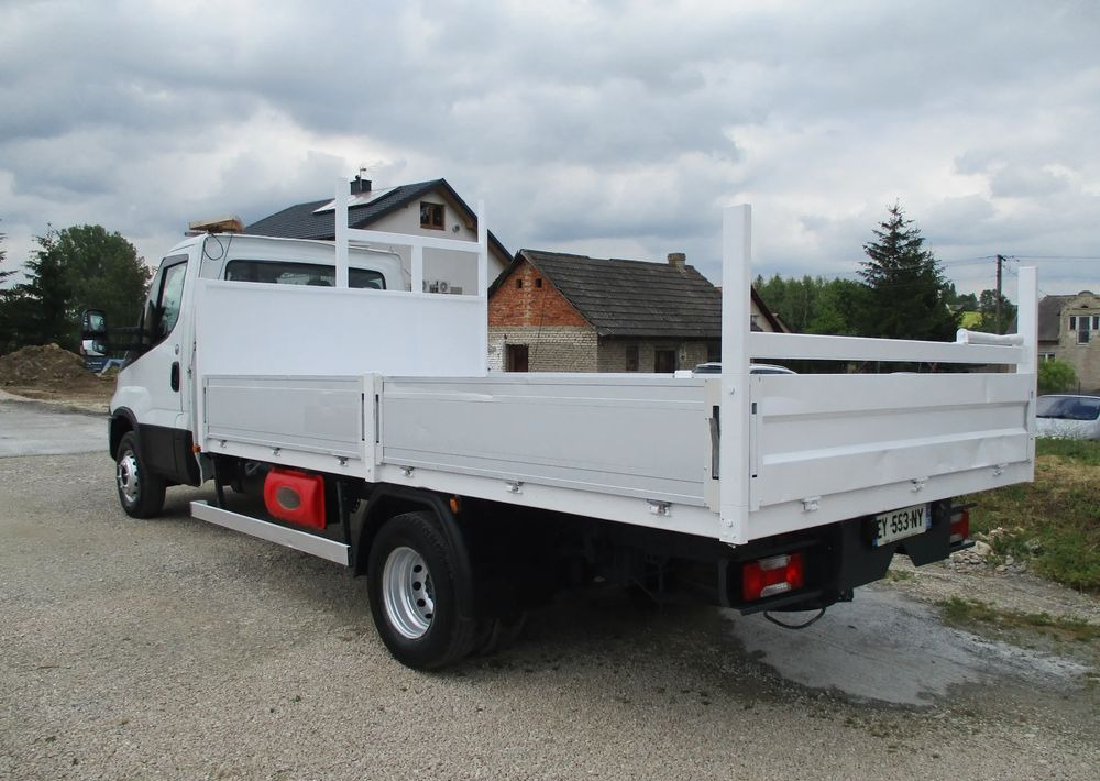 Iveco Daily 3.0 na bliźniaku 70C18 skrzynia, laweta, rama, HDS, 70-180 kiper - Sal/ Açık kasa kamyon: fotoğraf 5 Iveco Daily 3.0 na bliźniaku 70C18 skrzynia, laweta, rama, HDS, 70-180 kiper - Sal/ Açık kasa kamyon: fotoğraf 5