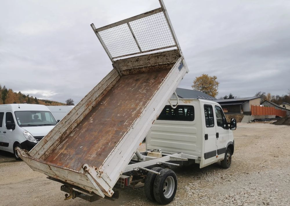 Iveco Daily 35C15 Brygadówka 3.0 - 150KM wywrotka Klimatyzacja Dubel hak kiper doka - Damperli kamyonet: fotoğraf 3 Iveco Daily 35C15 Brygadówka 3.0 - 150KM wywrotka Klimatyzacja Dubel hak kiper doka - Damperli kamyonet: fotoğraf 3